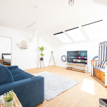 Ko-Living - Captain'S Suite - Altstadt - Mit Kueche, Smart Tv & Balkon - 6P Halle  Bagian luar foto