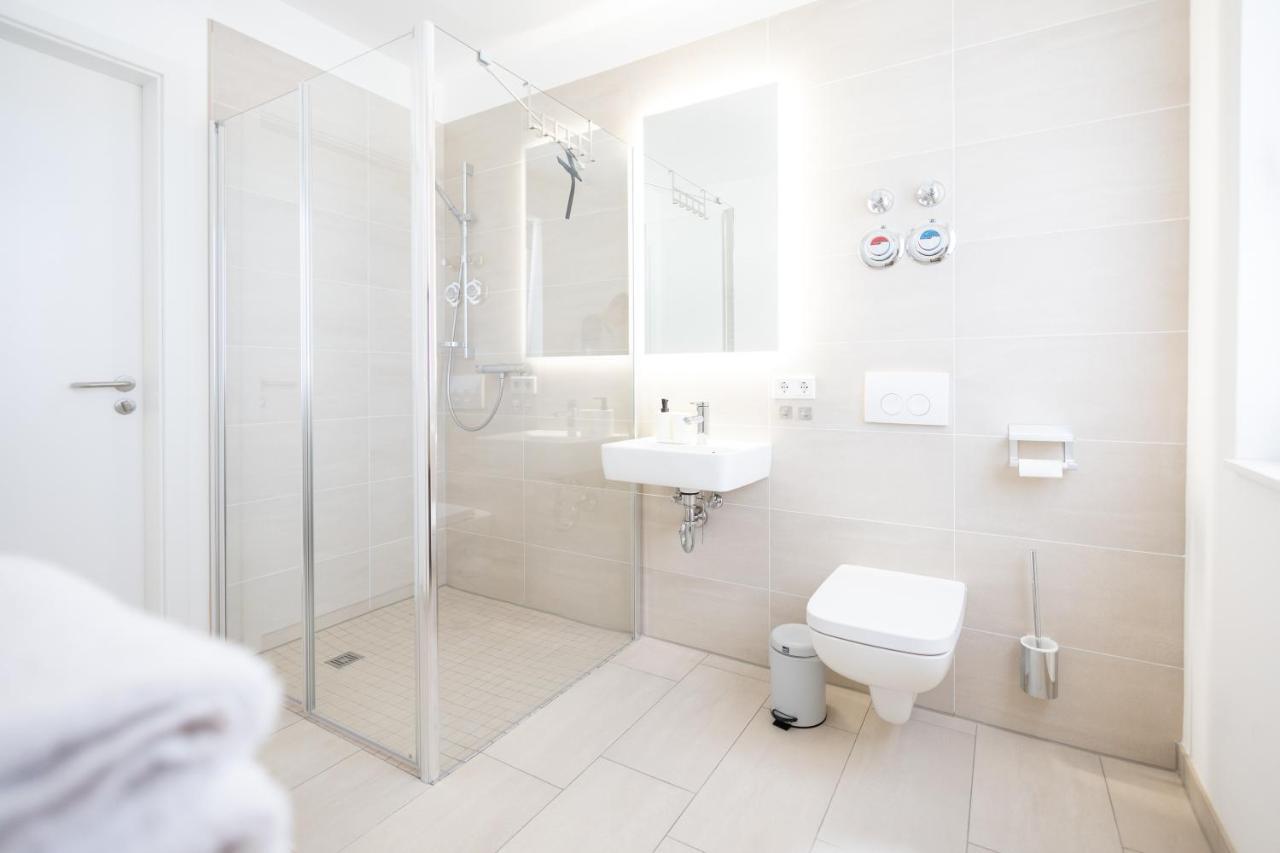 Ko-Living - Captain'S Suite - Altstadt - Mit Kueche, Smart Tv & Balkon - 6P Halle  Bagian luar foto