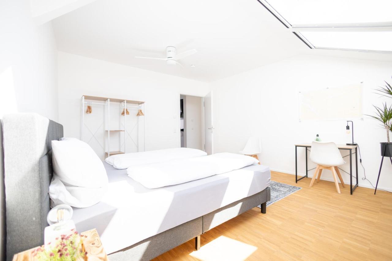 Ko-Living - Captain'S Suite - Altstadt - Mit Kueche, Smart Tv & Balkon - 6P Halle  Bagian luar foto
